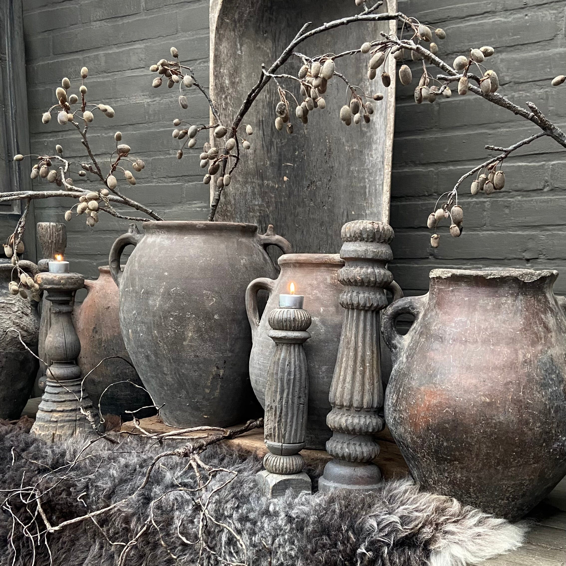 Keukenrolhouder (hangend) gietijzer bruin | Keukenaccessoires & Spatschermen | Landelijk by Suus | Dè webshop voor landelijk, stoer en sfeervol wonen Keukenrolhouder (hangend) gietijzer bruin | Keukenaccessoires & Spatschermen | Landelijk by Suus | Dè webshop voor landelijk, stoer en sfeervol wonen