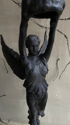 Detail gezicht gietijzeren engel